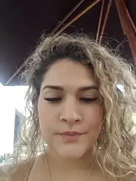 Stripchat Sex Chat of Sara_smiiith211
