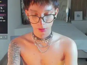 Stripchat Free Porn Cam of AndyWiilliams