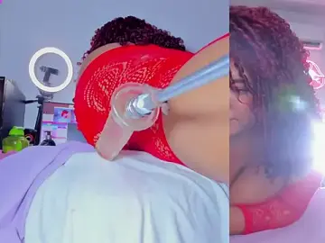 Stripchat Sex Cam of Abigail_Girl__