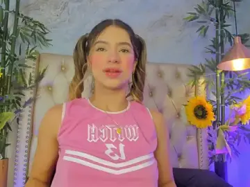 Stripchat Adult Video Chat of LittleeJaz