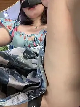 Stripchat Best Webcam of Emily-Nguyen