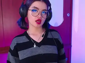 Stripchat Adult Webcams of Raventh_