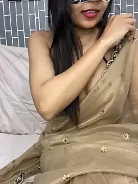 Stripchat Live Sex of escape_with_me