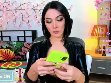 Stripchat Nude Webcam of DevineHugeSelfsuck