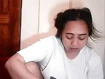 Stripchat Nude Webcam of Pinay_Chubby20