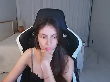 Stripchat Live Sex Cam of upssnowy