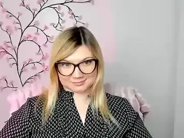 Stripchat Free Live Porn of Lola_moree