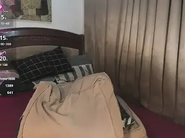 Stripchat Sex Chat of maviehugecock