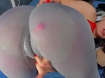 Stripchat Live Sex of RedAssHottie