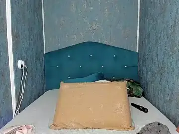 Stripchat Nude Webcam of RedAssHottie