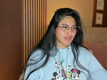 Stripchat Sex Cam of Little_Ivy