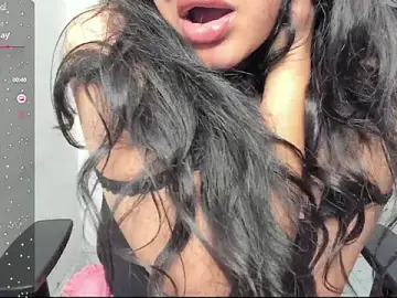 Stripchat Sex Cam of Smiley_Riya