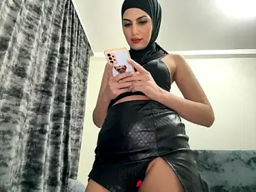 Stripchat Sex Cam of GumusGuray