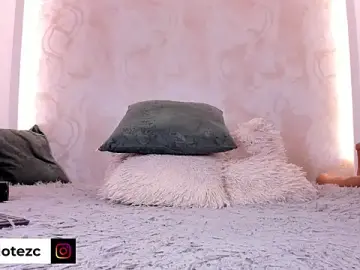 Stripchat Adult Webcam of Charlote_zc