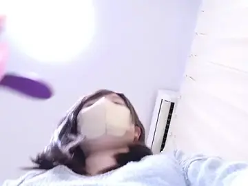 Stripchat Free Porn Cam of MELON_OPI