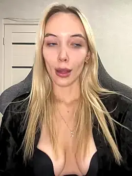 Stripchat Watch Live Sex Cams of _HollyWay_
