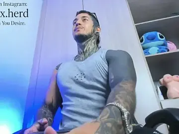 Stripchat Best Webcam of JAXXXONHERD