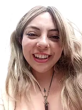 Stripchat Adult Webcams of madelaine-