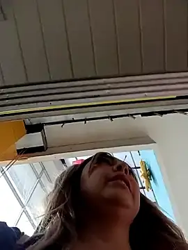 Stripchat Live Sex Cam of madelaine-