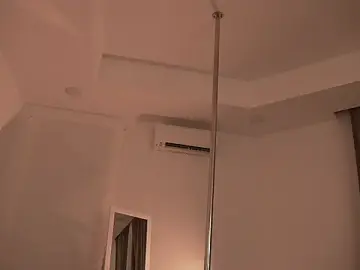 Stripchat Sex Cam of Faster_maci