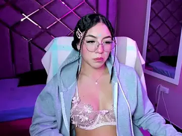 Stripchat Watch Live Sex Cams of Poly_Sasha_