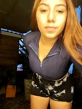 Stripchat Free Live Porn of Eva_brunete1