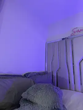 Stripchat Live Sex Cam of Samantha_Bernardo