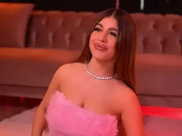 Stripchat Adult Video Chat of BellaNoirre