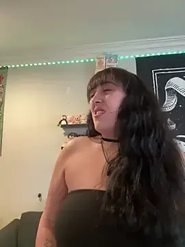 Stripchat Free Porn Cam of ThicBunz