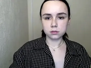 Stripchat Live Sex Cam of VeryVeryVeryShy_