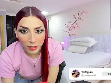 Stripchat Free Porn Cam of charolbruce_1