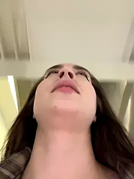 Stripchat Free Live Porn of Holly_Play