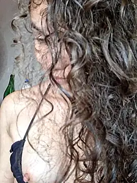 Stripchat Watch Live Sex Cams of HelenHoltz