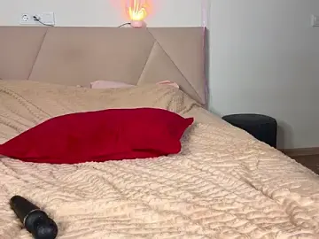 Stripchat Live Sex Cam of LolaTeaseX