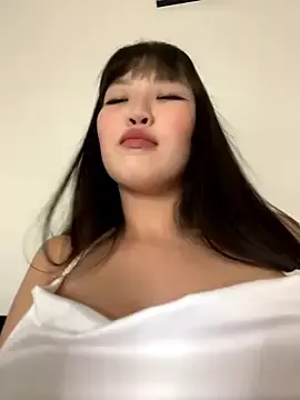 Stripchat Nude Webcam of Aiko_Yumi