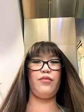 Stripchat Live Sex Cam of Aiko_Yumi