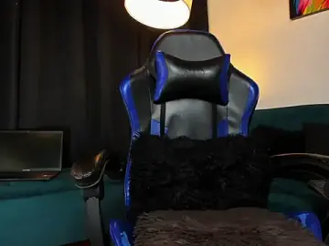 Stripchat Live Sex Cam of LiamCossio_