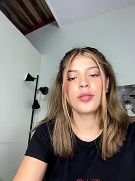 Stripchat Live Sex of _Alice_1