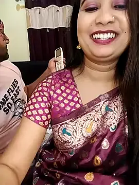 Stripchat Live Sex Cam of SEXY-MONA-JI