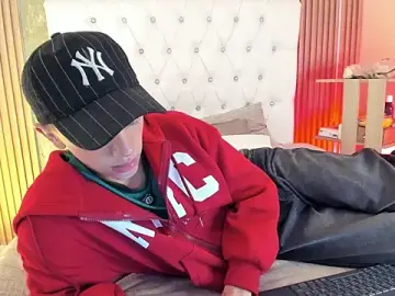 Stripchat Live Porn of Tomy_Rox