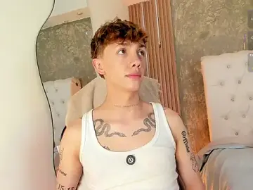 Stripchat Adult Video Chat of Tomy_Rox