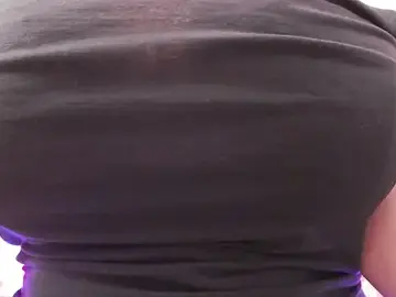 Stripchat Sex Chat of BustyEva_