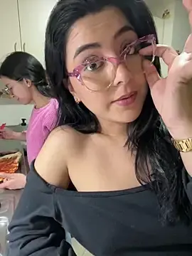 Stripchat Sex Cam of Natha_Fantasy