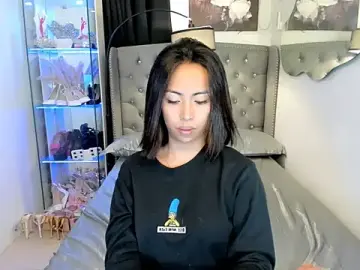 Stripchat Sex Cam of reighnempress