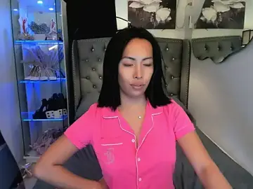 Stripchat Best live sex cam show of reighnempress