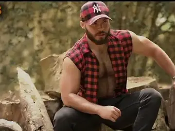 Stripchat Sex Cam of SebastianVilla_