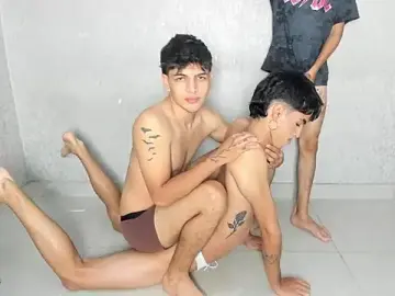 Stripchat Adult Webcams of pelusos_mens