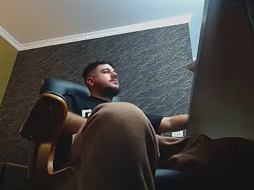 Stripchat Free Porn Cam of JoshKnights