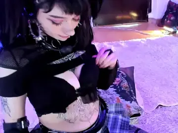 Stripchat Live Sex Cam of zephirahabney