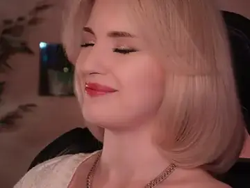 Stripchat Nude Webcam of Chriss_Fox